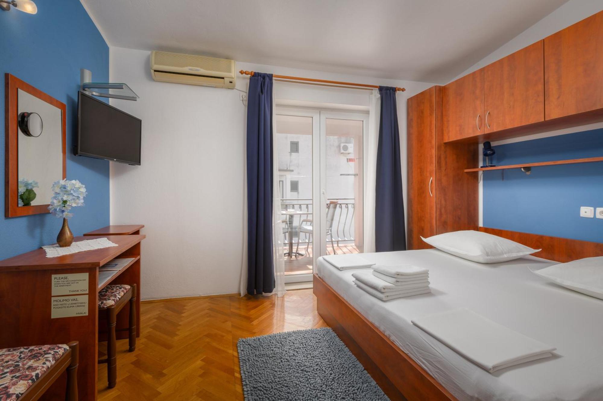 Guest House Damir Макарска Екстериор снимка
