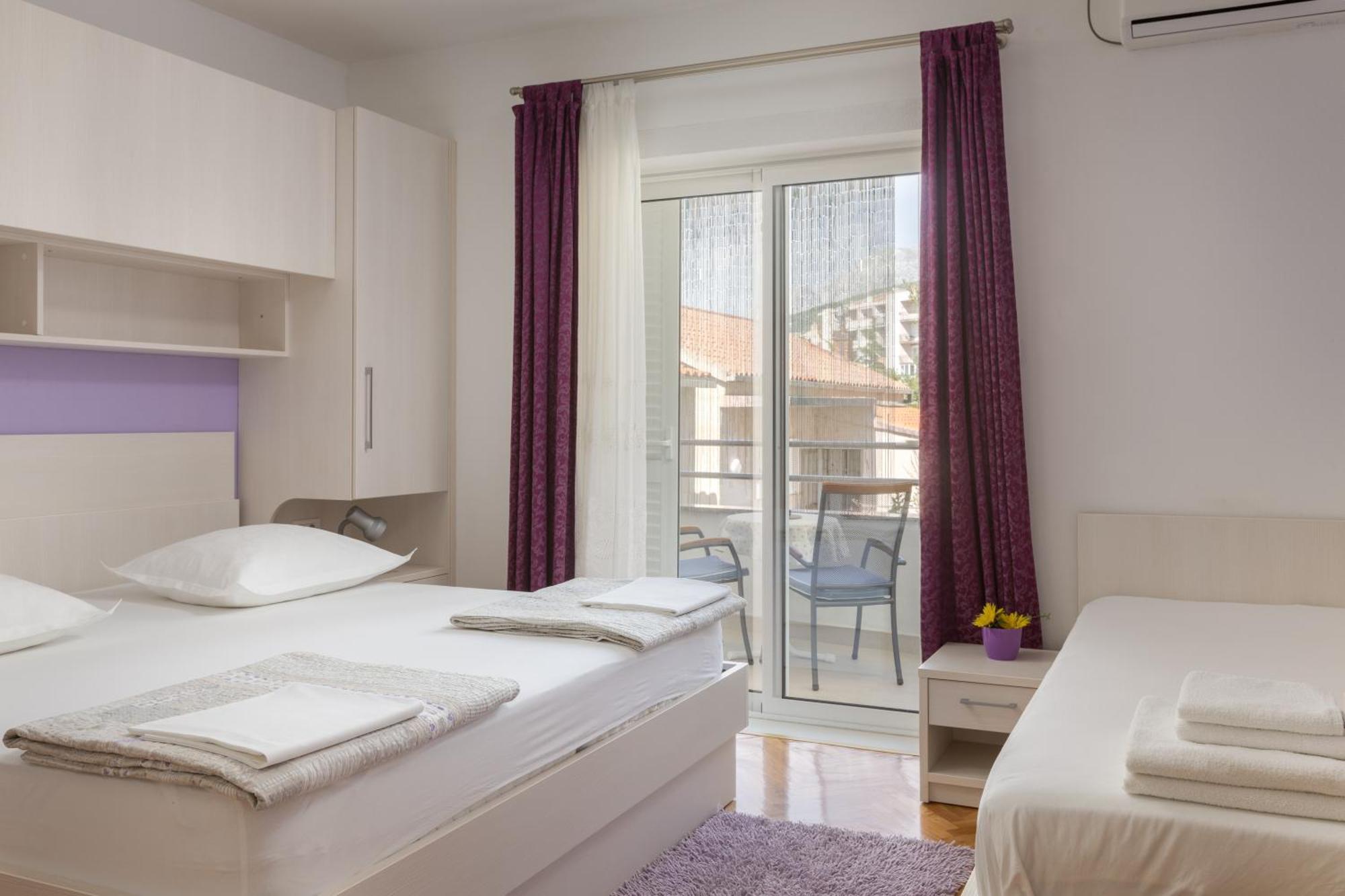Guest House Damir Макарска Екстериор снимка
