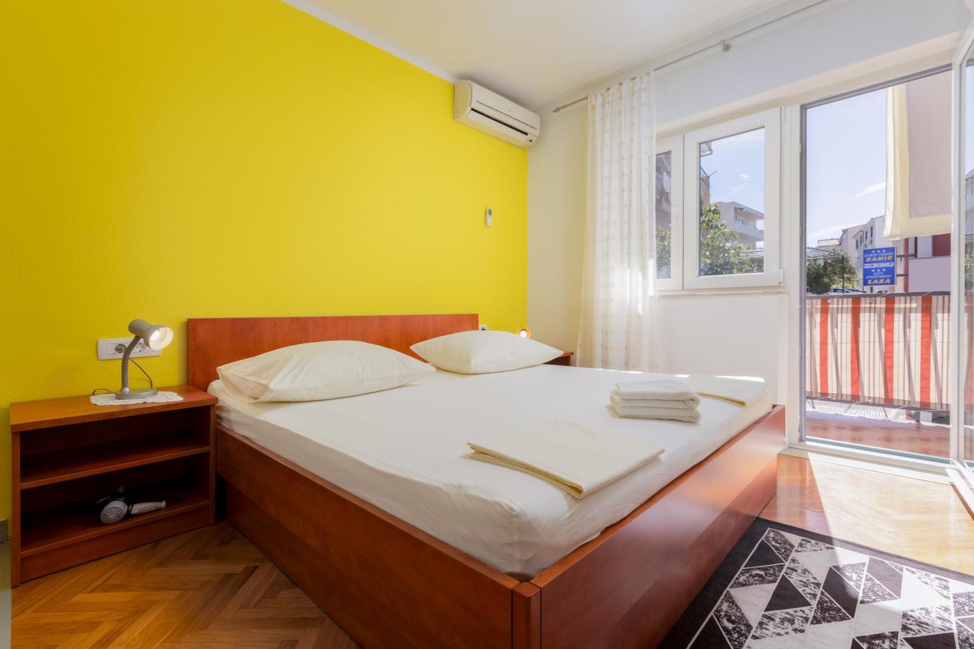 Guest House Damir Макарска Екстериор снимка